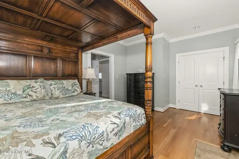 3107 Ocean Drive Emerald Isle NC 28594