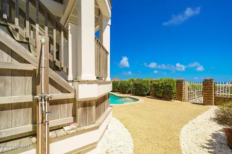 3107 Ocean Drive Emerald Isle NC 28594