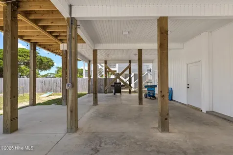 525 Sidbury Avenue Topsail Beach NC 28445
