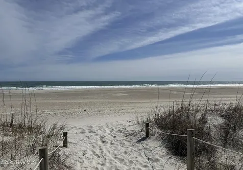 525 Sidbury Avenue Topsail Beach NC 28445