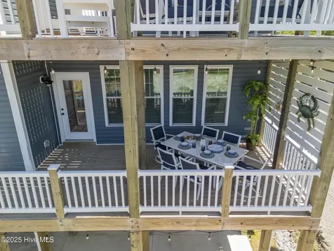 525 Sidbury Avenue Topsail Beach NC 28445