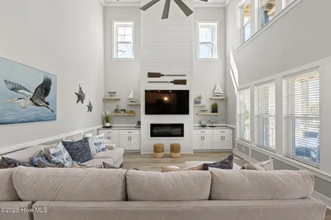 525 Sidbury Avenue Topsail Beach NC 28445