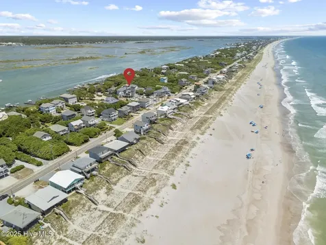 525 Sidbury Avenue Topsail Beach NC 28445