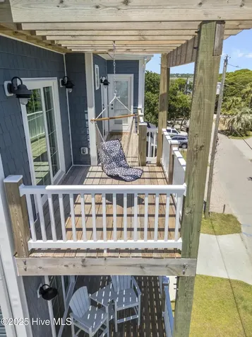 525 Sidbury Avenue Topsail Beach NC 28445
