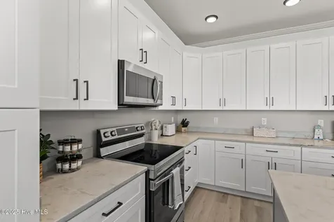 525 Sidbury Avenue Topsail Beach NC 28445