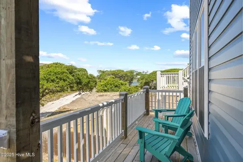 525 Sidbury Avenue Topsail Beach NC 28445