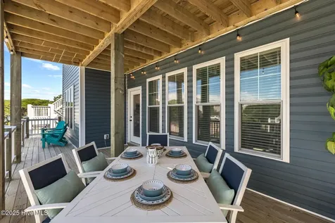 525 Sidbury Avenue Topsail Beach NC 28445