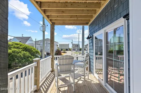 525 Sidbury Avenue Topsail Beach NC 28445