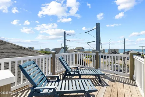 525 Sidbury Avenue Topsail Beach NC 28445