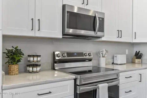 525 Sidbury Avenue Topsail Beach NC 28445