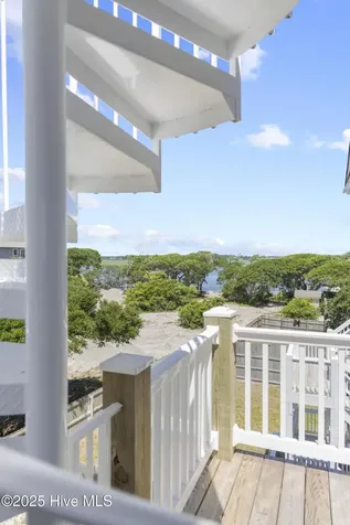 525 Sidbury Avenue Topsail Beach NC 28445