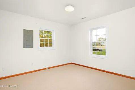 140 Chinchilla Drive Bayboro NC 28515