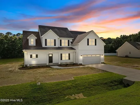 896 Lendy Drive Greenville NC 27858