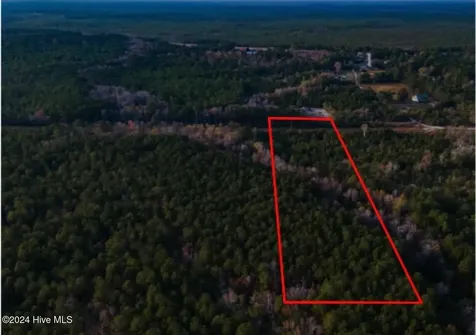 8 Hardison Drive Hampstead NC 28443