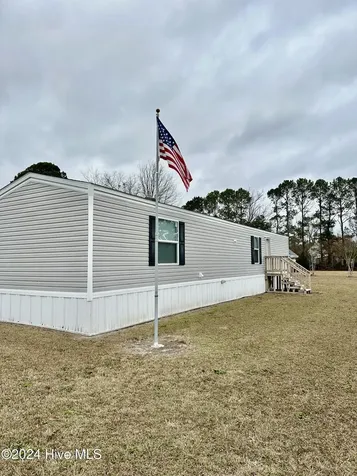 1442 Harrelsonville Road Whiteville NC 28472