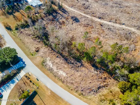 Sr 1550 Jumpin Run Road Hubert NC 28539