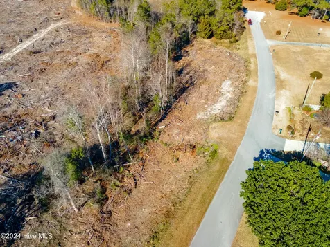 Sr 1550 Jumpin Run Road Hubert NC 28539