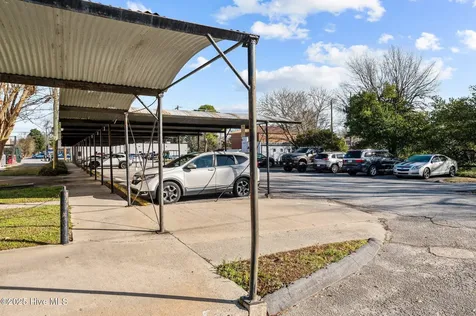 211 N Market Street Washington NC 27889
