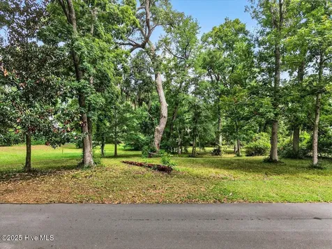 9088 Forest Drive SW Sunset Beach NC 28468