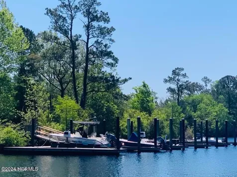 101 Shoreview Drive New Bern NC 28562