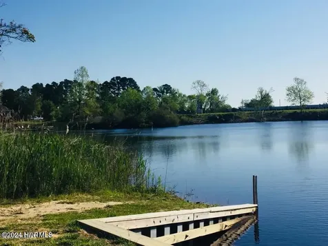 101 Shoreview Drive New Bern NC 28562