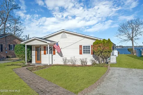79 Ridgecrest Drive Chocowinity NC 27817