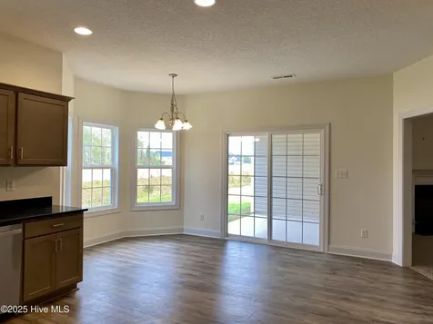 1870 Olde Towne Pointe Boulevard Jacksonville NC 28546