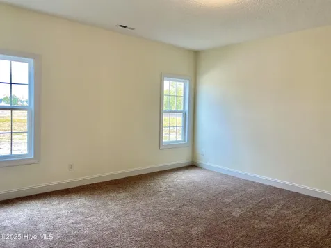 1870 Olde Towne Pointe Boulevard Jacksonville NC 28546