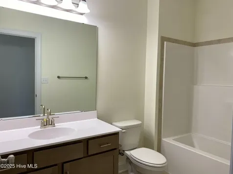 1870 Olde Towne Pointe Boulevard Jacksonville NC 28546