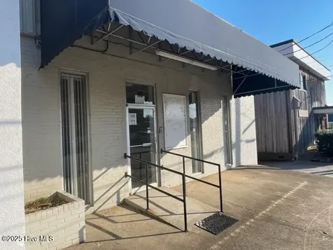 119 Courthouse Drive Elizabethtown NC 28337