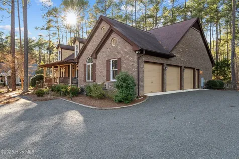 7 Brinyan Court Pinehurst NC 28374