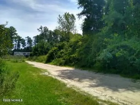 228 Hopkins Seafood Road Belhaven NC 27810