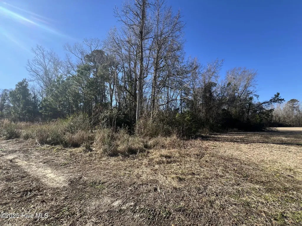 383 Ocean Highway E Supply NC 28462