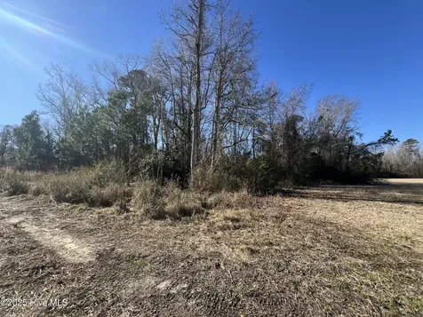 383 Ocean Highway E Supply NC 28462