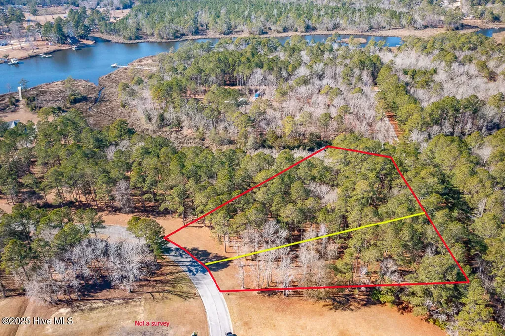 831 Southern Plantation Drive N Oriental NC 28571