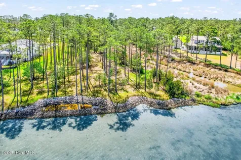 241 Oyster Point Road Oriental NC 28571