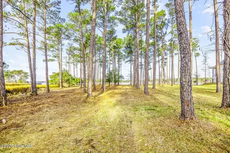 241 Oyster Point Road Oriental NC 28571