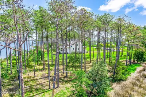 241 Oyster Point Road Oriental NC 28571