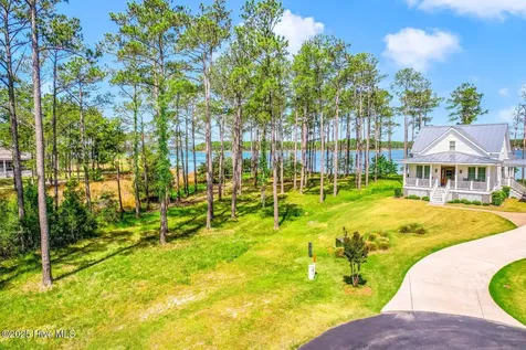 241 Oyster Point Road Oriental NC 28571