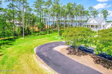 241 Oyster Point Road Oriental NC 28571