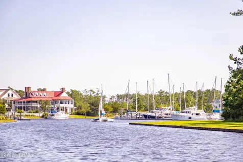 241 Oyster Point Road Oriental NC 28571