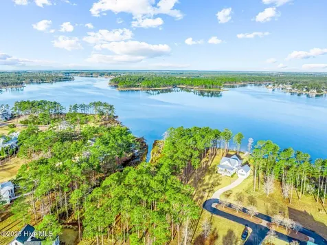 241 Oyster Point Road Oriental NC 28571