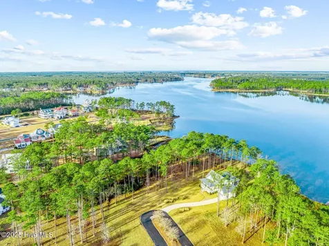 241 Oyster Point Road Oriental NC 28571
