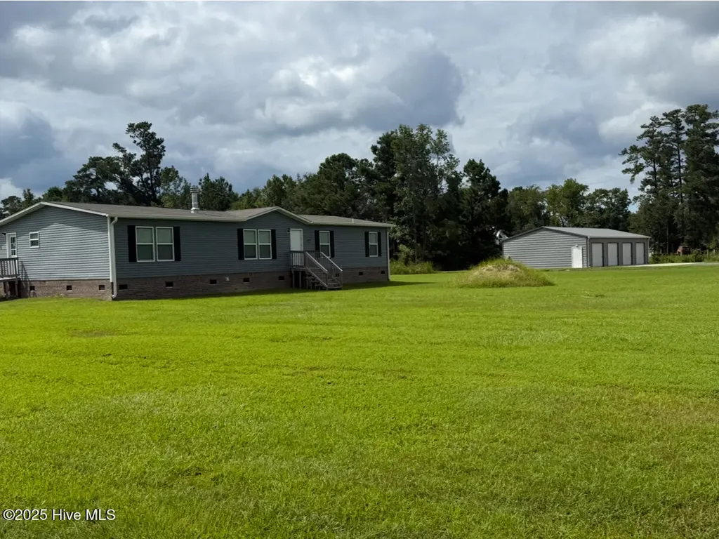 4303 Project Road NW Ash NC 28420