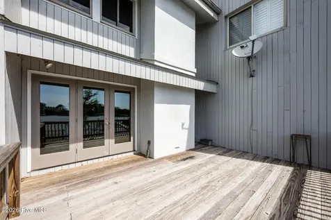 5 Batts Hill Road New Bern NC 28562