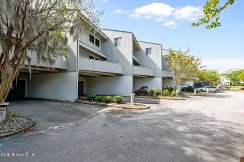 5 Batts Hill Road New Bern NC 28562