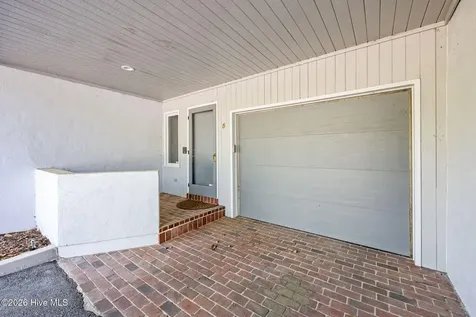 5 Batts Hill Road New Bern NC 28562