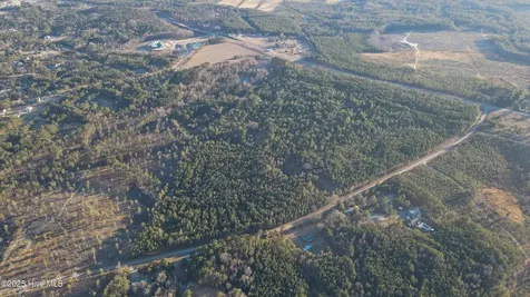 3319 Nc-211 West End NC 27376