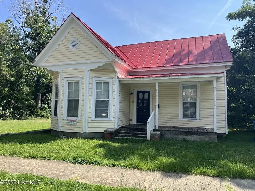 206 Vance Street NE Wilson NC 27893
