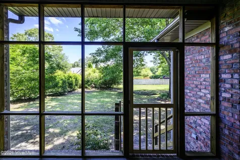 808 Llewellyn Drive Trent Woods NC 28562